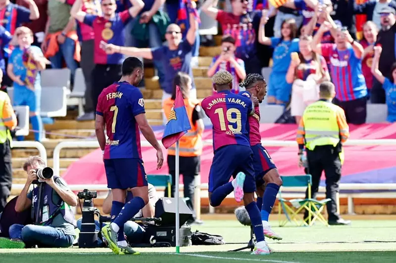 برشلونة يتيح إمكانية إعارة بابلو توري مع تجديد عقده بشكل احترافي