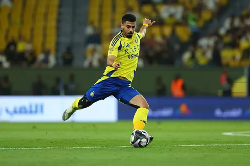 صفقة حصرية تثير حماس الجماهير: الهلال يضم لاجامي من النصر قبل كأس العالم للأندية