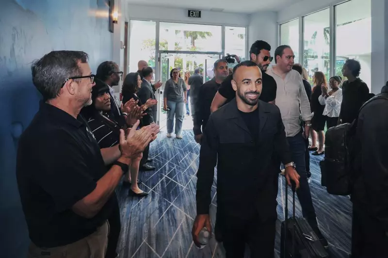 الأهلي يصل ميامي بتصميم جديد ويستقبل بصفقة استثنائية وممر شرفي