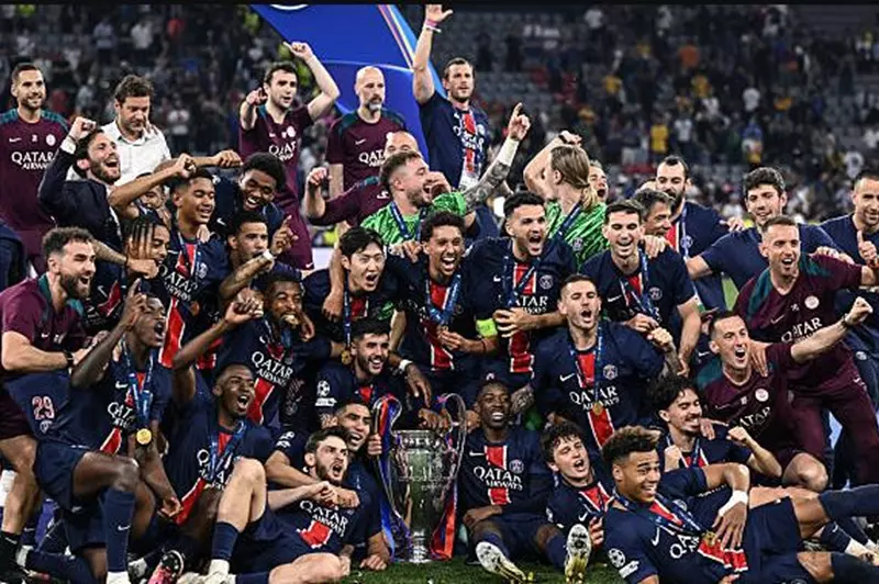 تحليل احترافي: ردود فعل الصحف الفرنسية على تتويج باريس بدوري أبطال أوروبا
