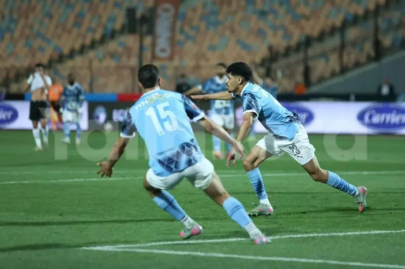 فيديو: قطة تُسجل الهدف الأول في نهائي كأس مصر بعد تجاوز دفاع الزمالك