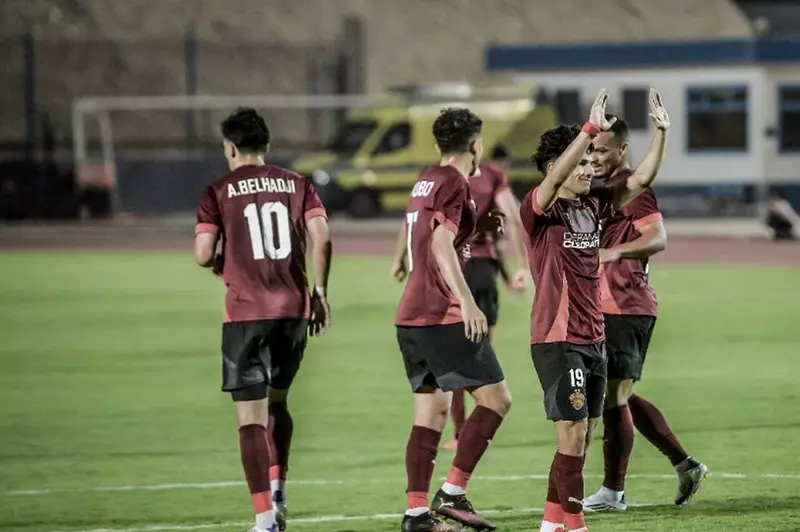 مواجهة حماسية: سيراميكا يتأهب لمواجهة البنك الأهلي في نهائي كأس الرابطة
